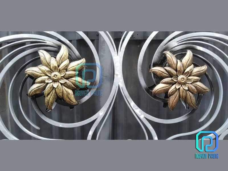 -wrought-iron-gate-manufacture-metal-art-materials-09.jpg