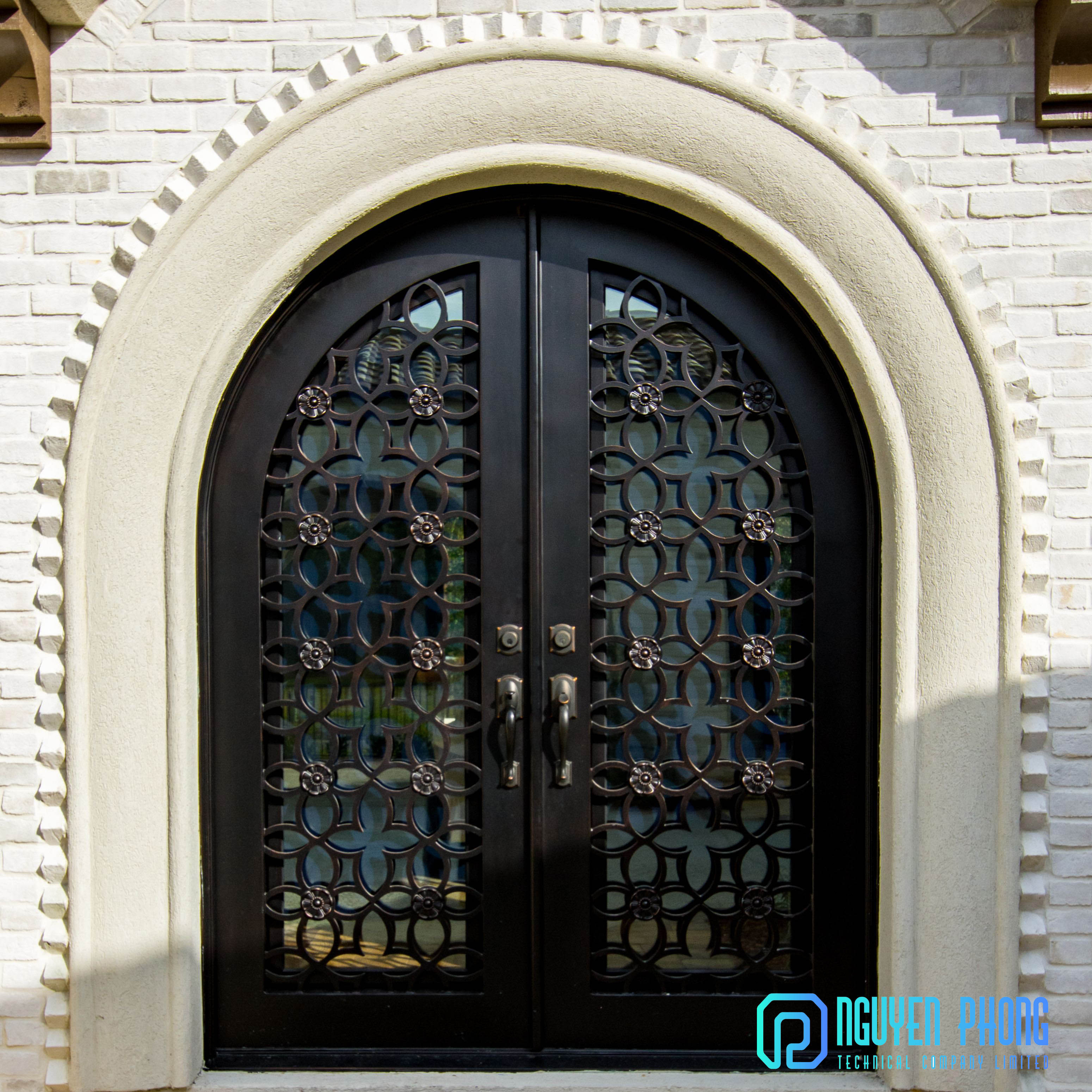 big-door-design-big-metal-door-big-villa-iron-door-design-large-iron-doors-4.jpg