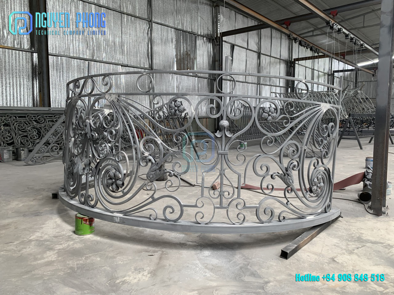 iron-balcony-railing-design-wrought-iron-railing-balcony-grill-designs-vietnam-manufacturer-3.jpg