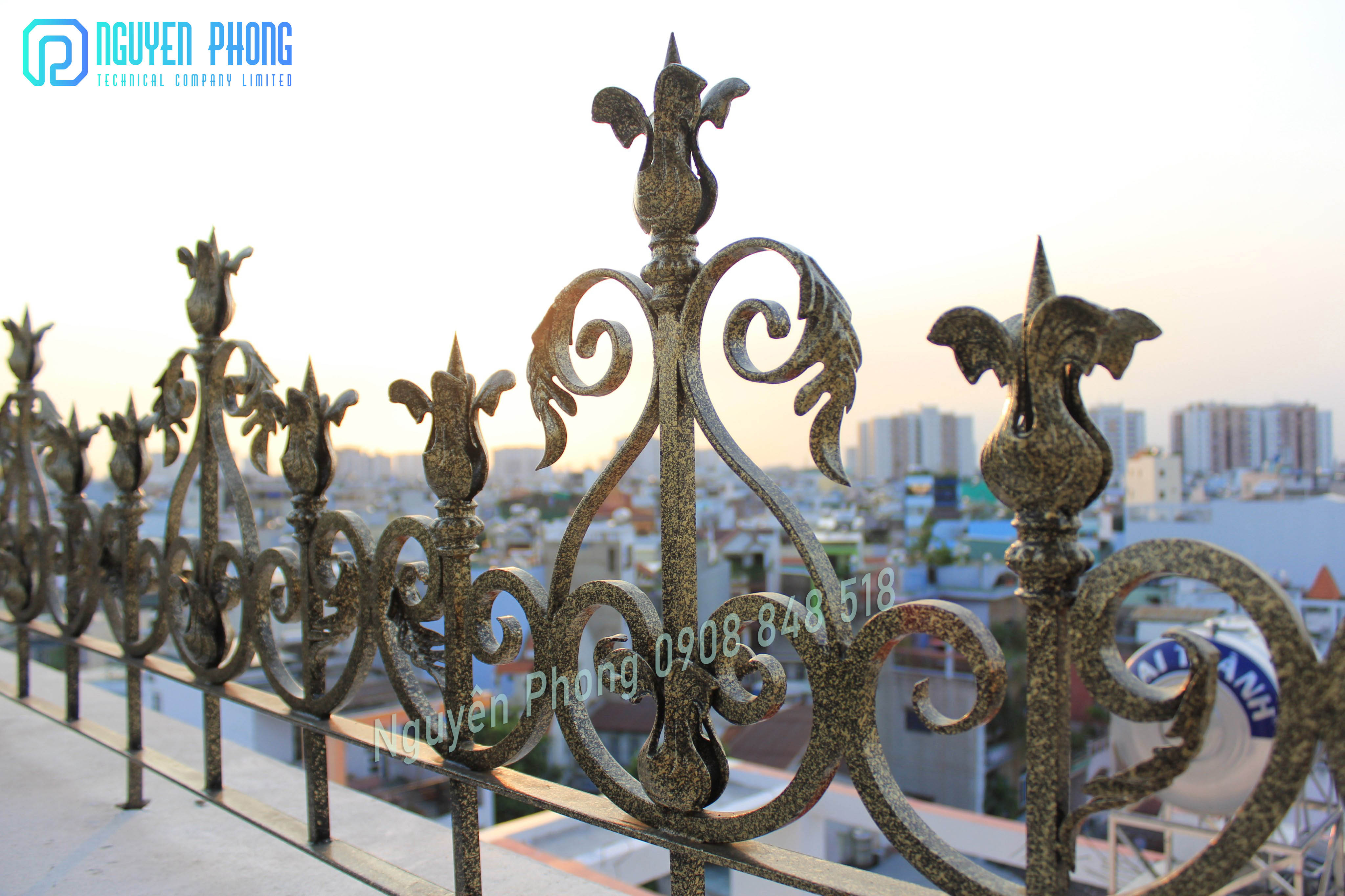 wrought-iron-fence-metal-fence-designs-5.jpg