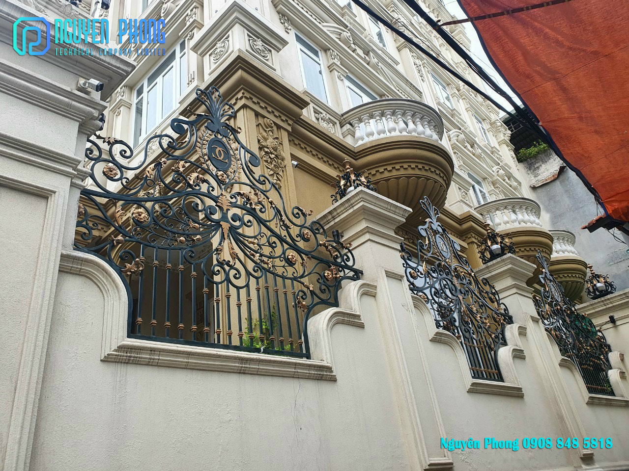 wrought-iron-fence-panels-outdoor-steel-fence-for-housing-21.jpg