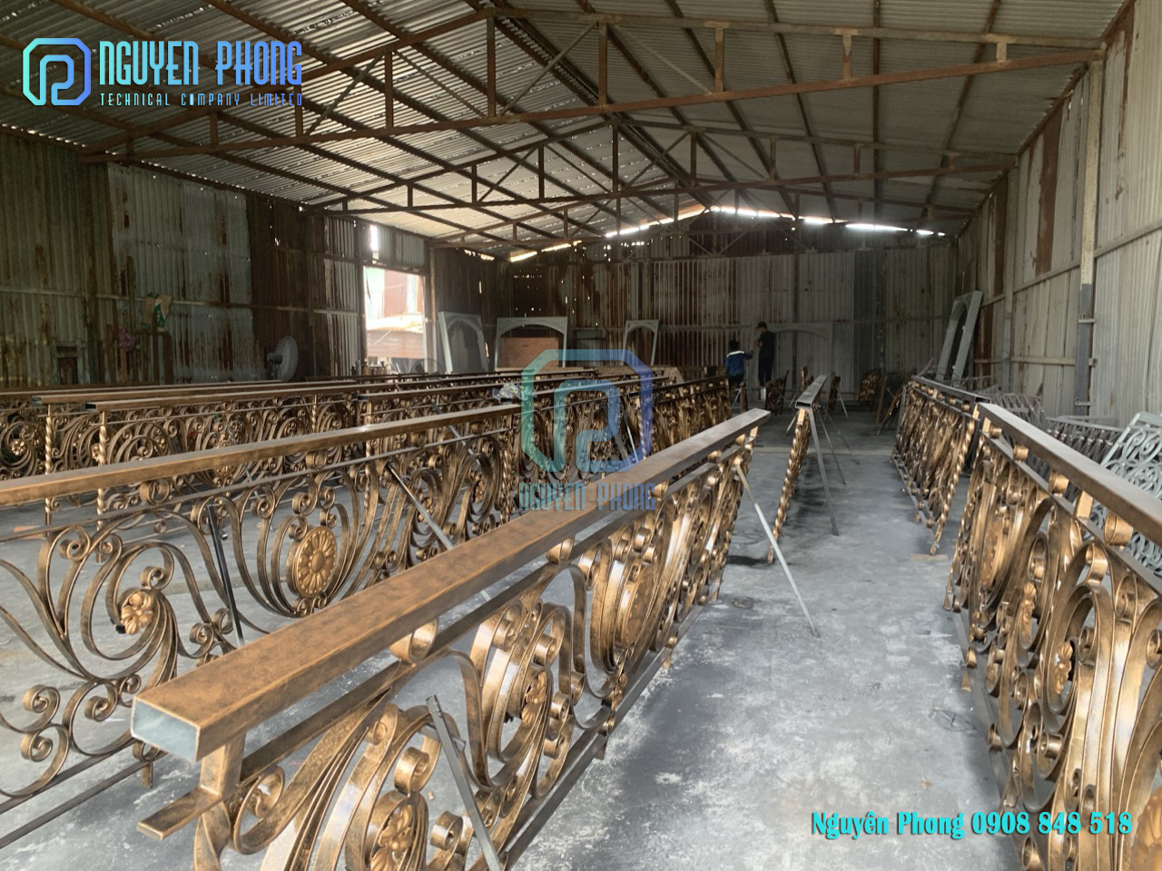 wrought-iron-railing-manufacture-for-villa.jpg