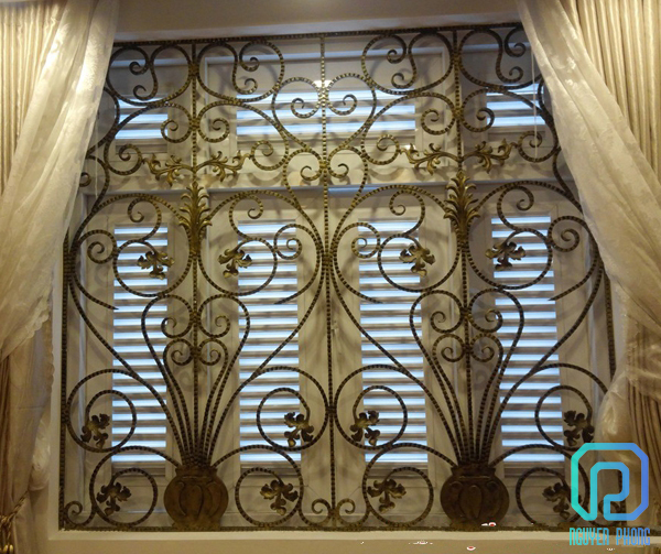 wrought-iron-window-grill-decorative-wrought-iron-grille-9.jpg